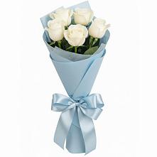 Букет 5 Белых роз Проуд в Русско-Высоцкое