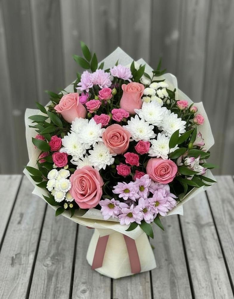 Букет цветов из: Альстромерии, Гвоздики, Розы и Хризантемы в Русско-Высоцкое
