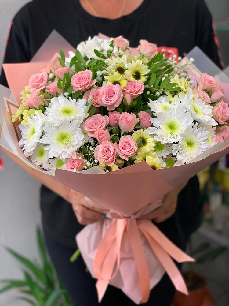 Букет цветов из: Розы и Хризантемы в Русско-Высоцкое