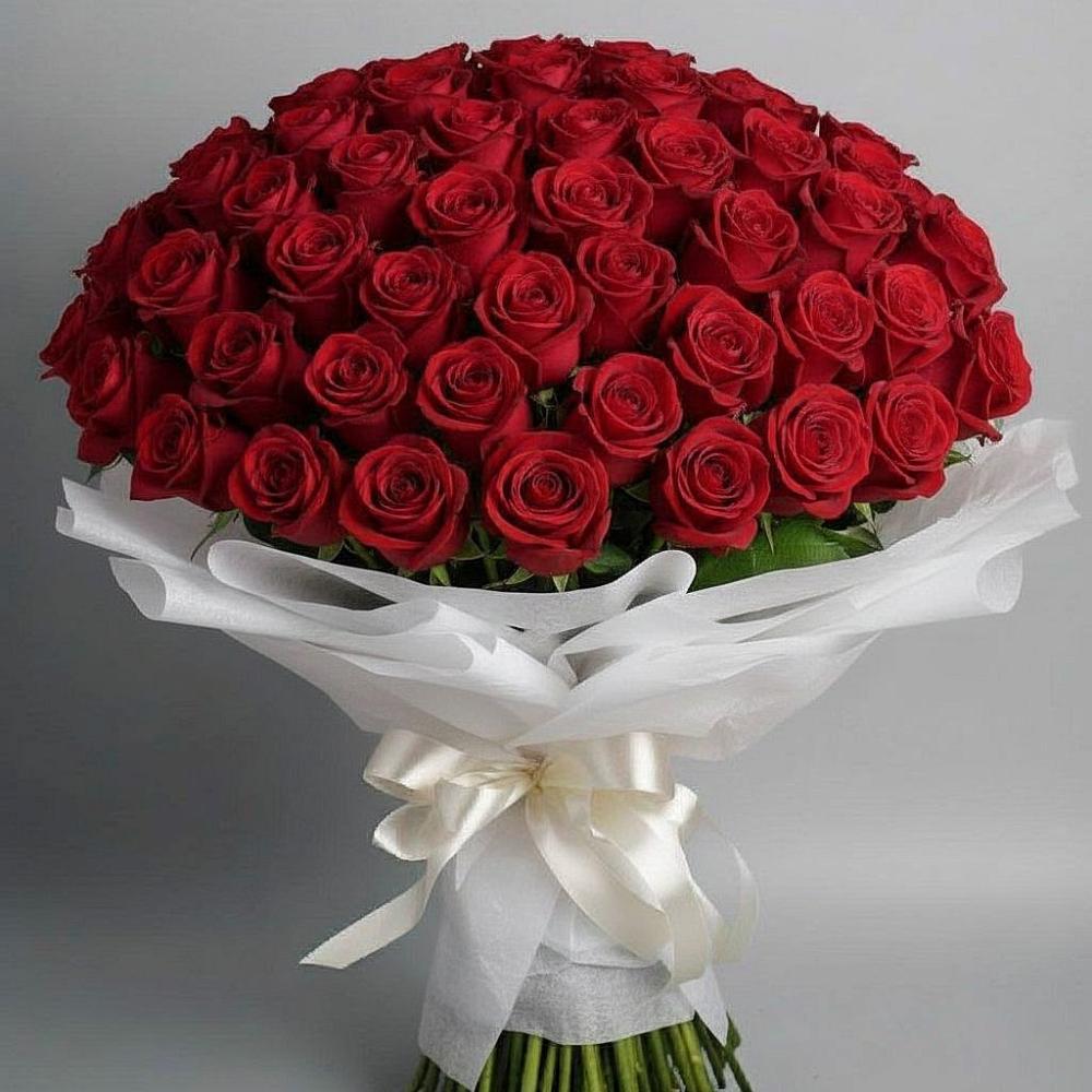 Букет 101 Красная роза Блэк Мэджик в Русско-Высоцкое