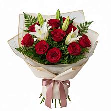Букет цветов из:  Лилии и Розы в Русско-Высоцкое