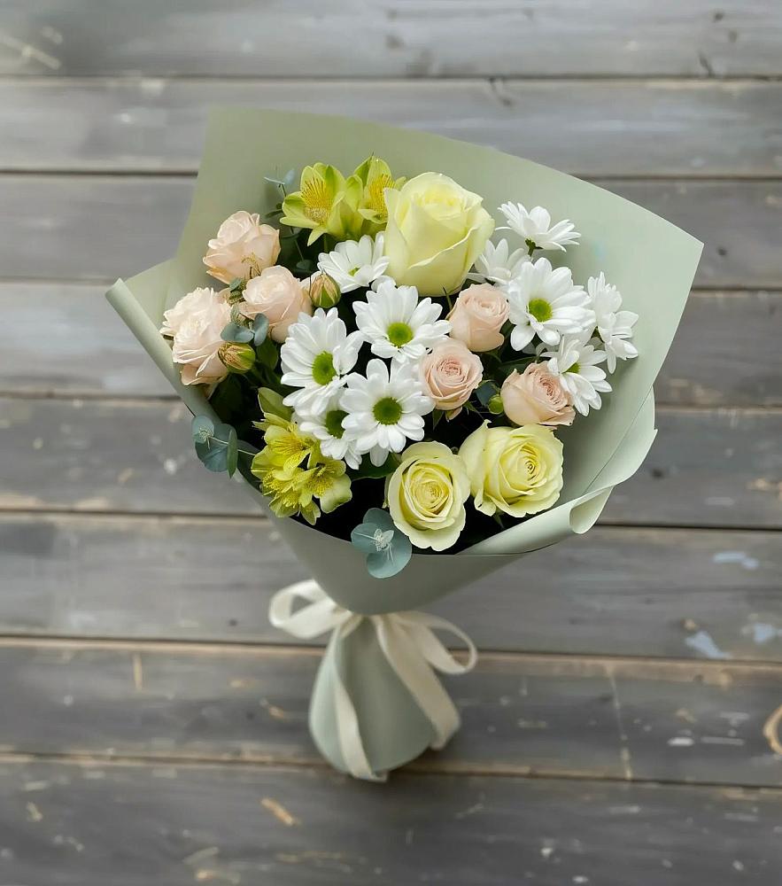 Букет цветов из: Альстромерии, Розы и Хризантемы в Русско-Высоцкое