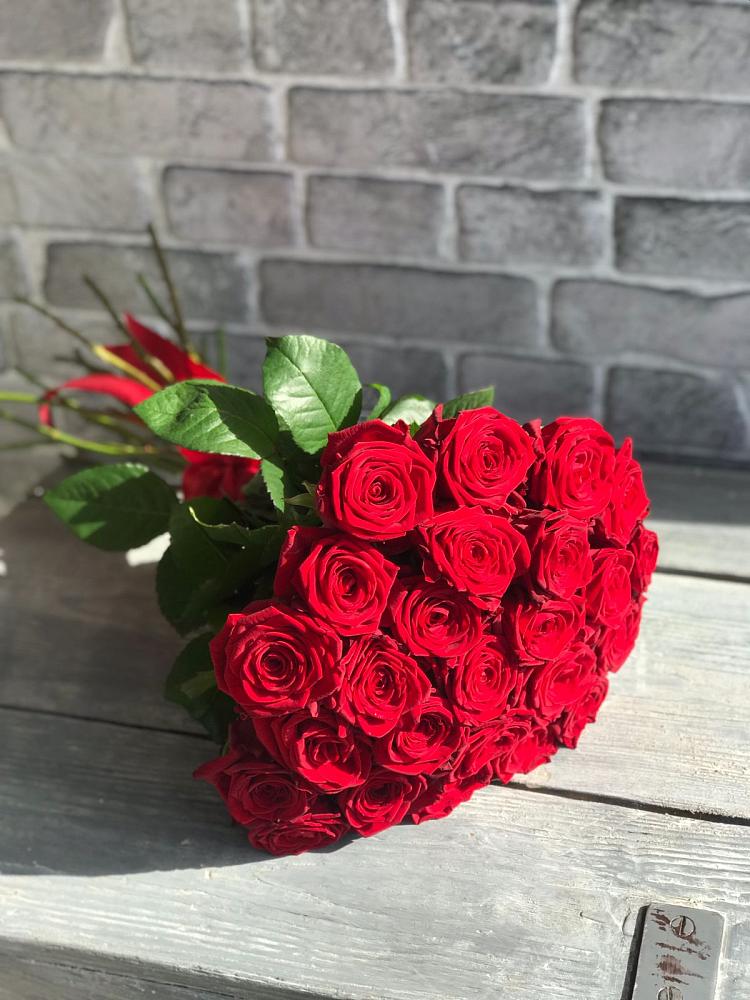 Букет Красные розы Фридом в Русско-Высоцкое