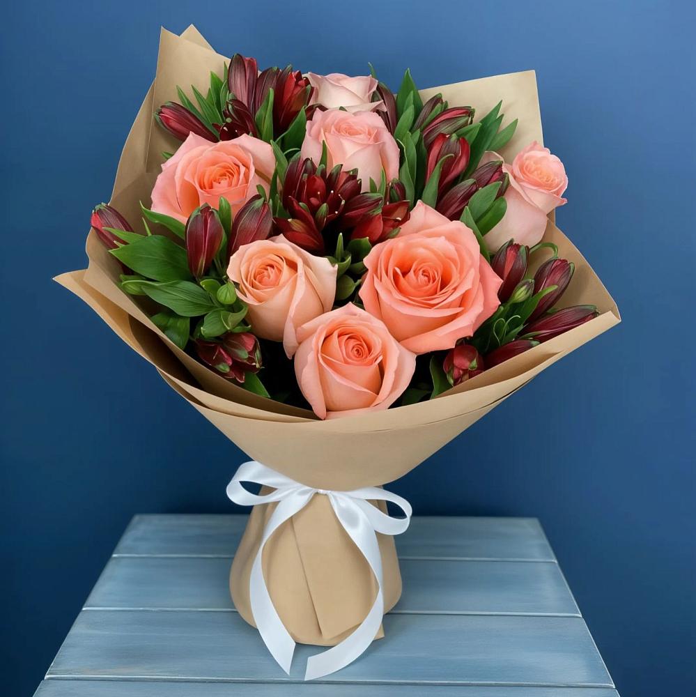 Букет цветов из: Розы и Альстромерии в Русско-Высоцкое