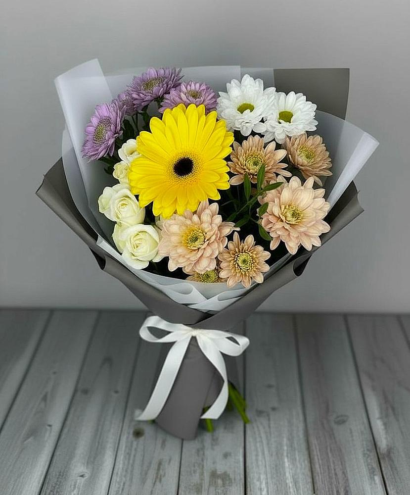 Букет цветов из: Розы, Герберы и Хризантемы в Русско-Высоцкое