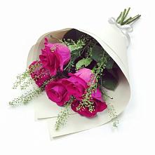 Букет цветов из:  Розы в Русско-Высоцкое