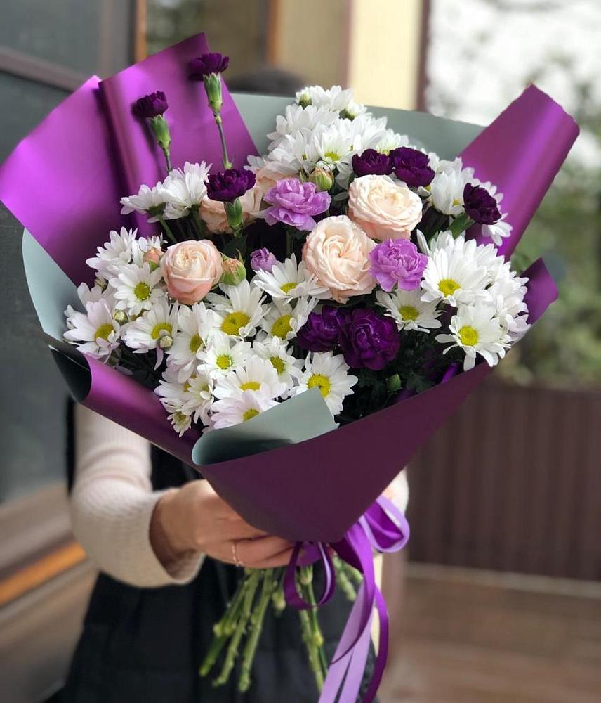 Букет цветов из: Хризантемы, Гвоздики и Розы в Русско-Высоцкое