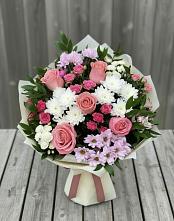 Букет цветов из:  Альстромерии, Гвоздики, Розы и Хризантемы в Русско-Высоцкое