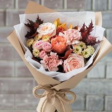 Букет цветов из:  Гвоздики, Хризантемы и Розы в Русско-Высоцкое