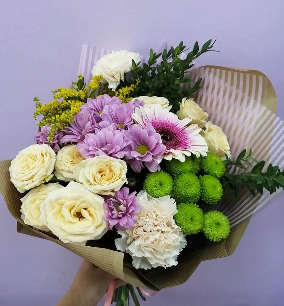 Букет цветов из: Хризантемы, Розы, Гвоздики и Герберы в Русско-Высоцкое