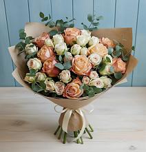 Букет цветов из:  Альстромерии и Розы в Русско-Высоцкое